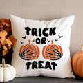 Bedrucktes Kissen mit Motiv Trick or Treat Skelett