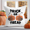 Bedrucktes Kissen mit Motiv Trick or Treat Skelett