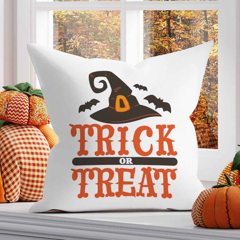 Bedrucktes Kissen mit Spruch Trick or Treat