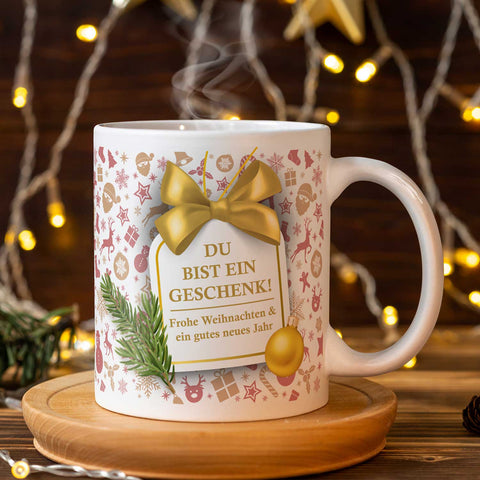 Bedruckte Tasse mit Weihnachtsmotiv im Du bist ein Geschenk Design