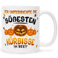 Bedruckte Tasse mit Spruch Ich unterrichte die süßesten Kürbisse im Beet